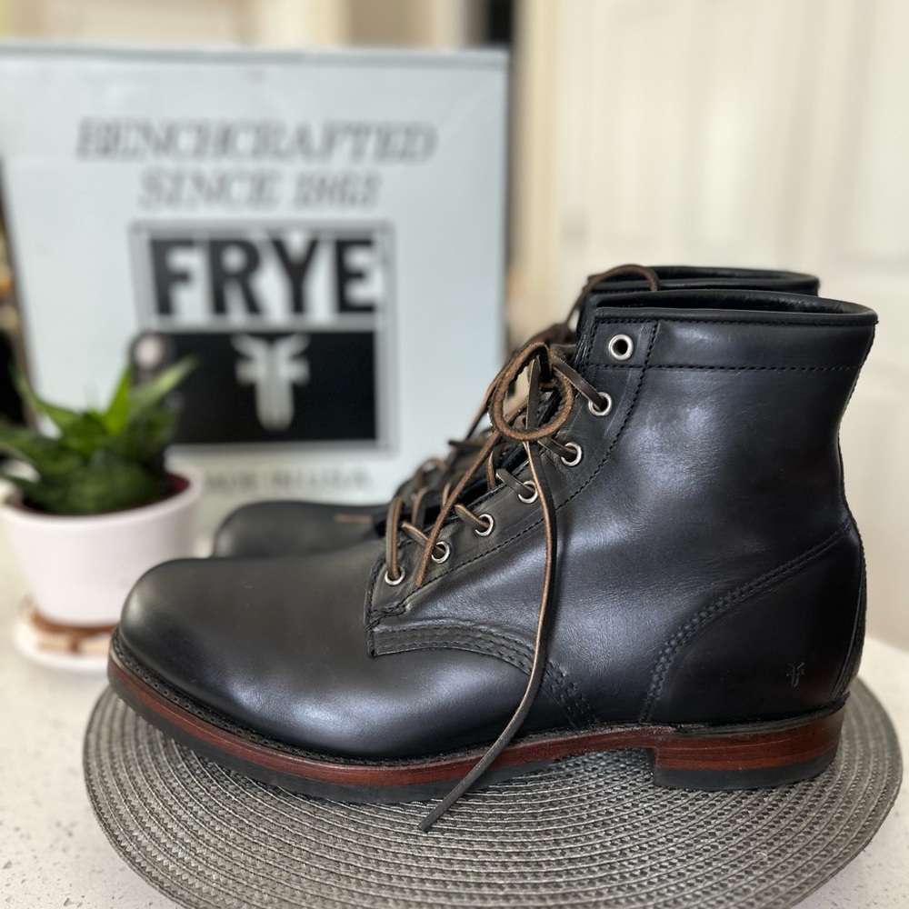 NWT - Frye Limited Addition John Addison Lace up Boot in Black, size 12